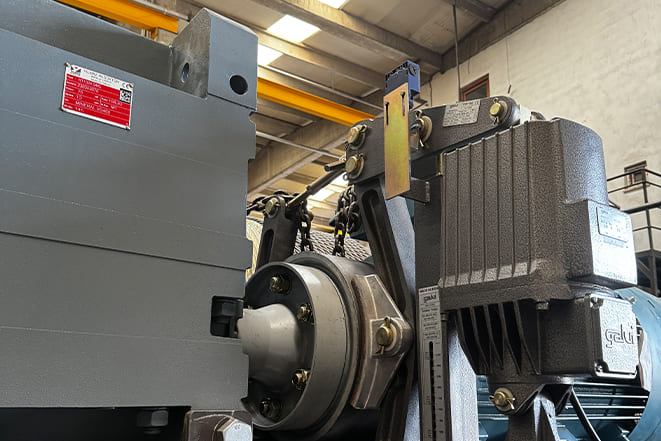 Механизм подъёма технологического крана