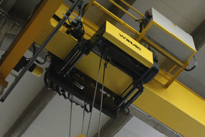 Высокопроизводительный мостовой кран для промышленных грузоподъёмных решений